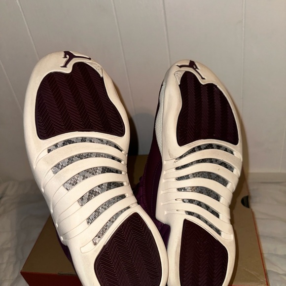 bordeaux jordan’s 12 retro - Picture 6 of 7